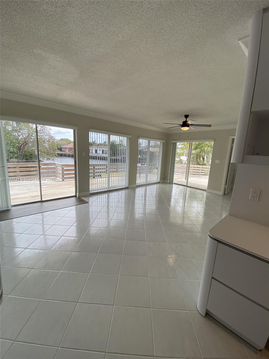 SUNSET ISLES SEC 4 - Residential