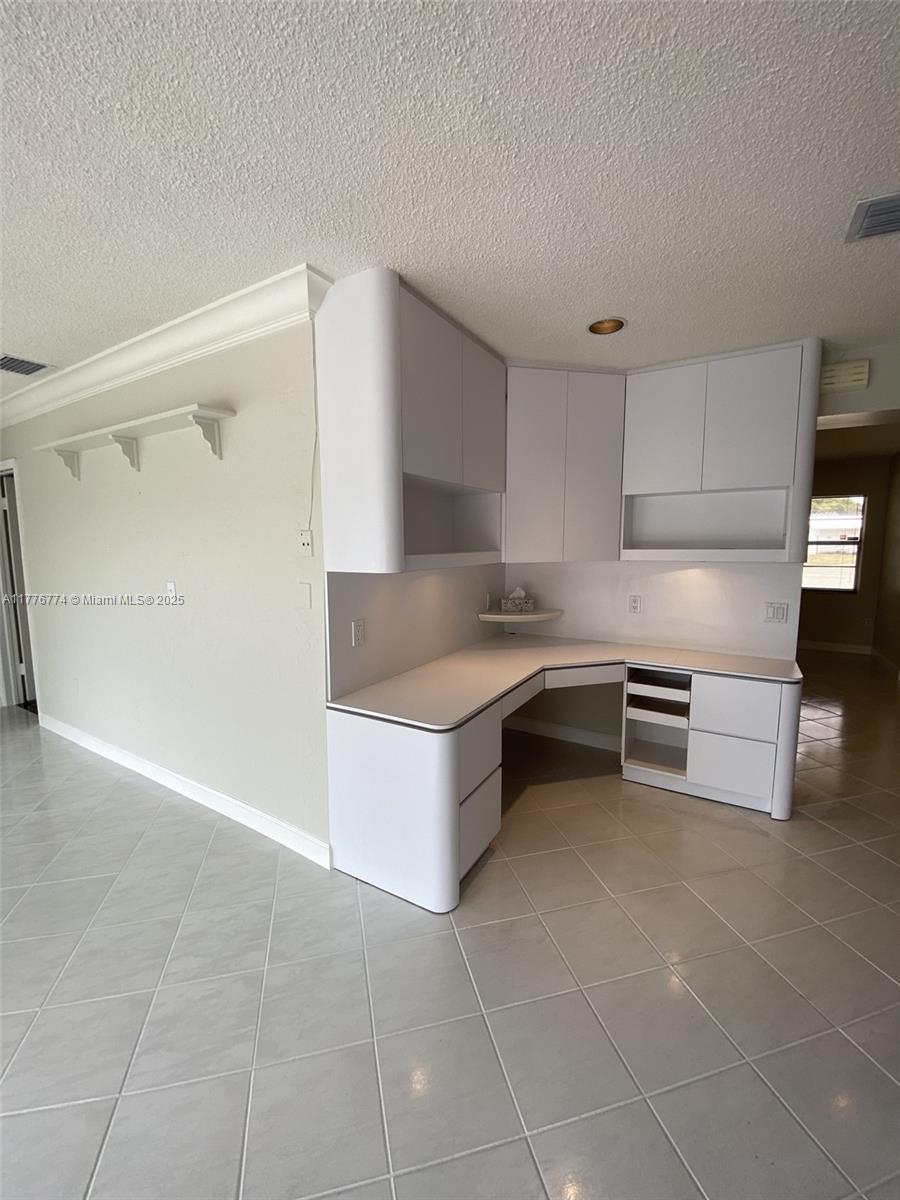 SUNSET ISLES SEC 4 - Residential