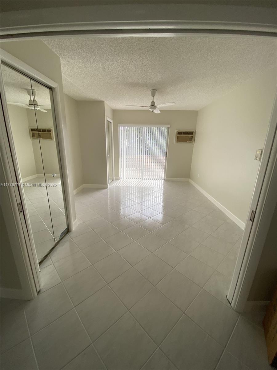 SUNSET ISLES SEC 4 - Residential