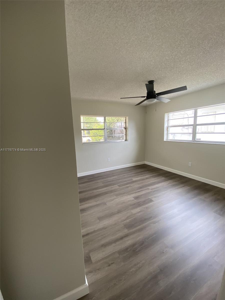 SUNSET ISLES SEC 4 - Residential