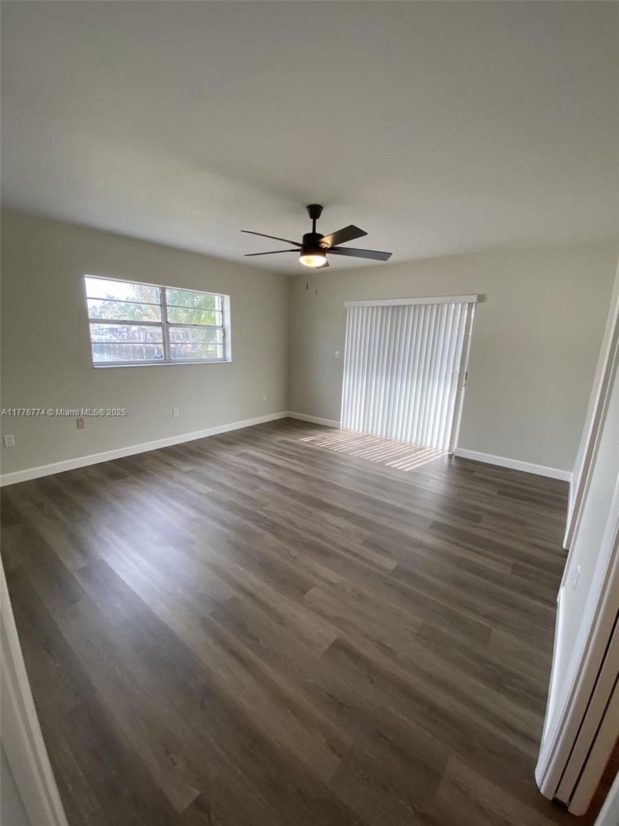 SUNSET ISLES SEC 4 - Residential