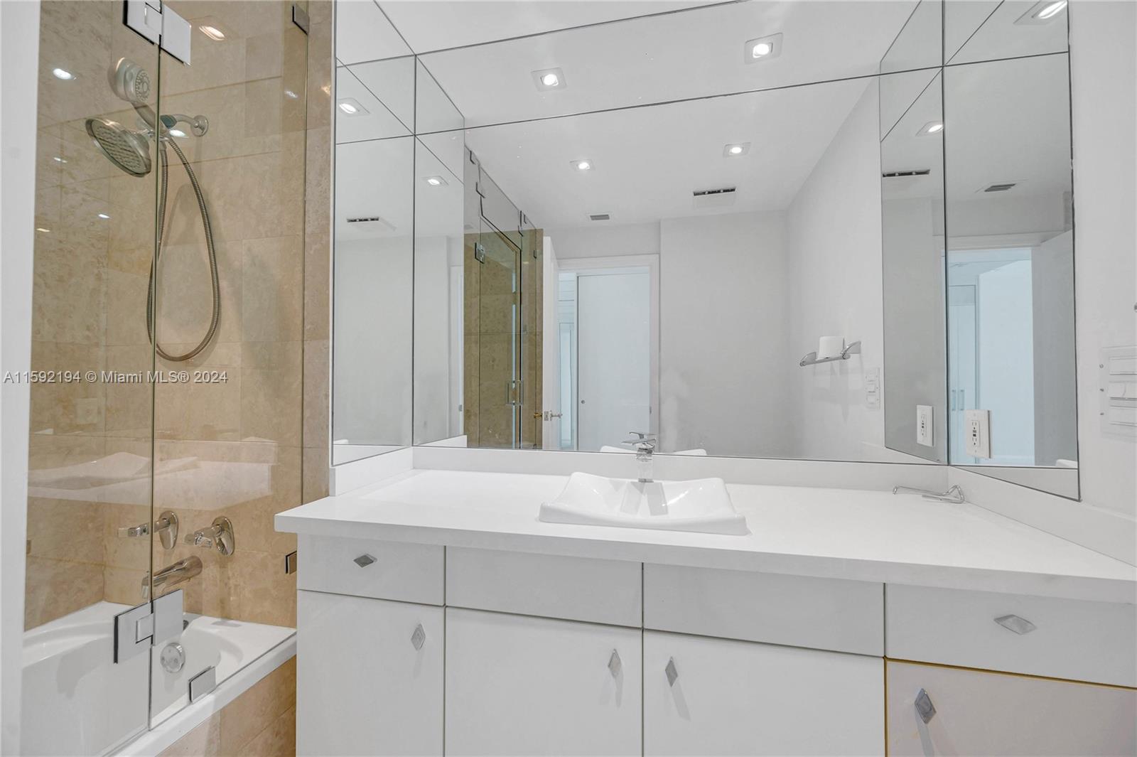 THE PALACE AT BAL HARBOUR - Residential