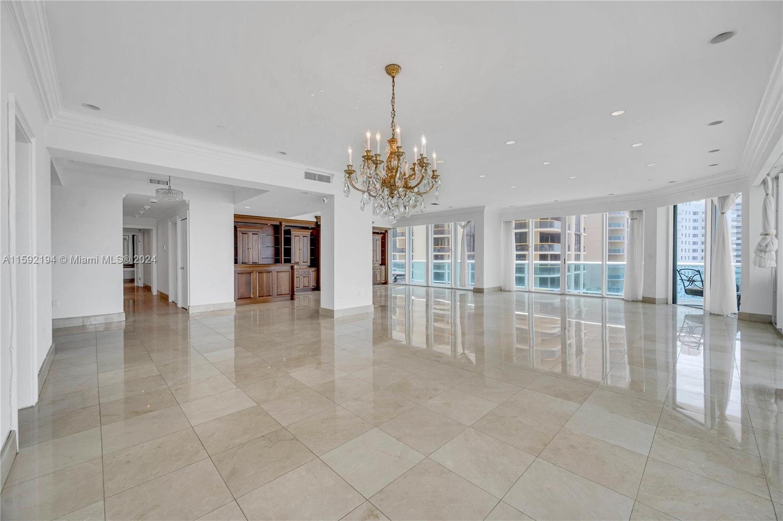 THE PALACE AT BAL HARBOUR - Residential