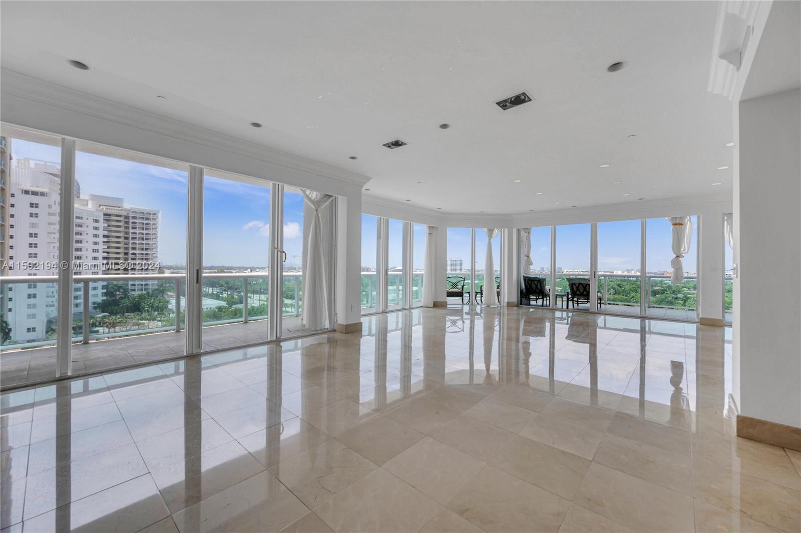 THE PALACE AT BAL HARBOUR - Residential