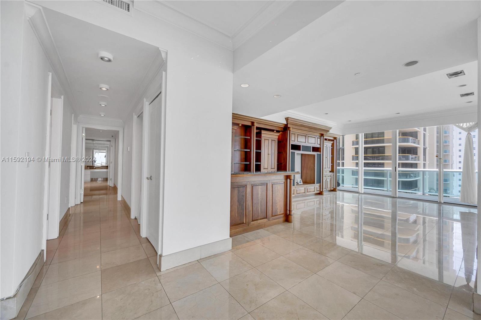 THE PALACE AT BAL HARBOUR - Residential