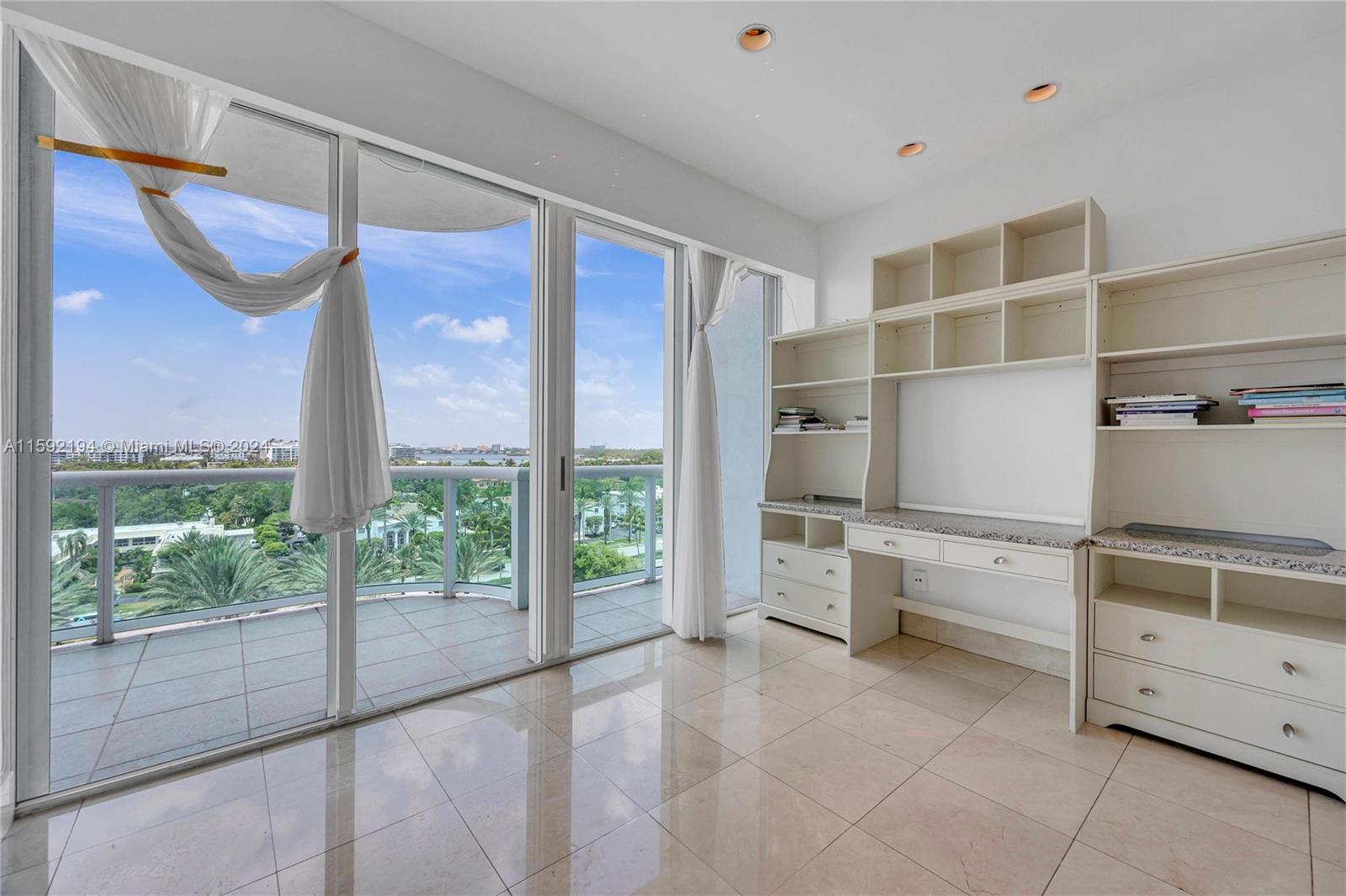 THE PALACE AT BAL HARBOUR - Residential