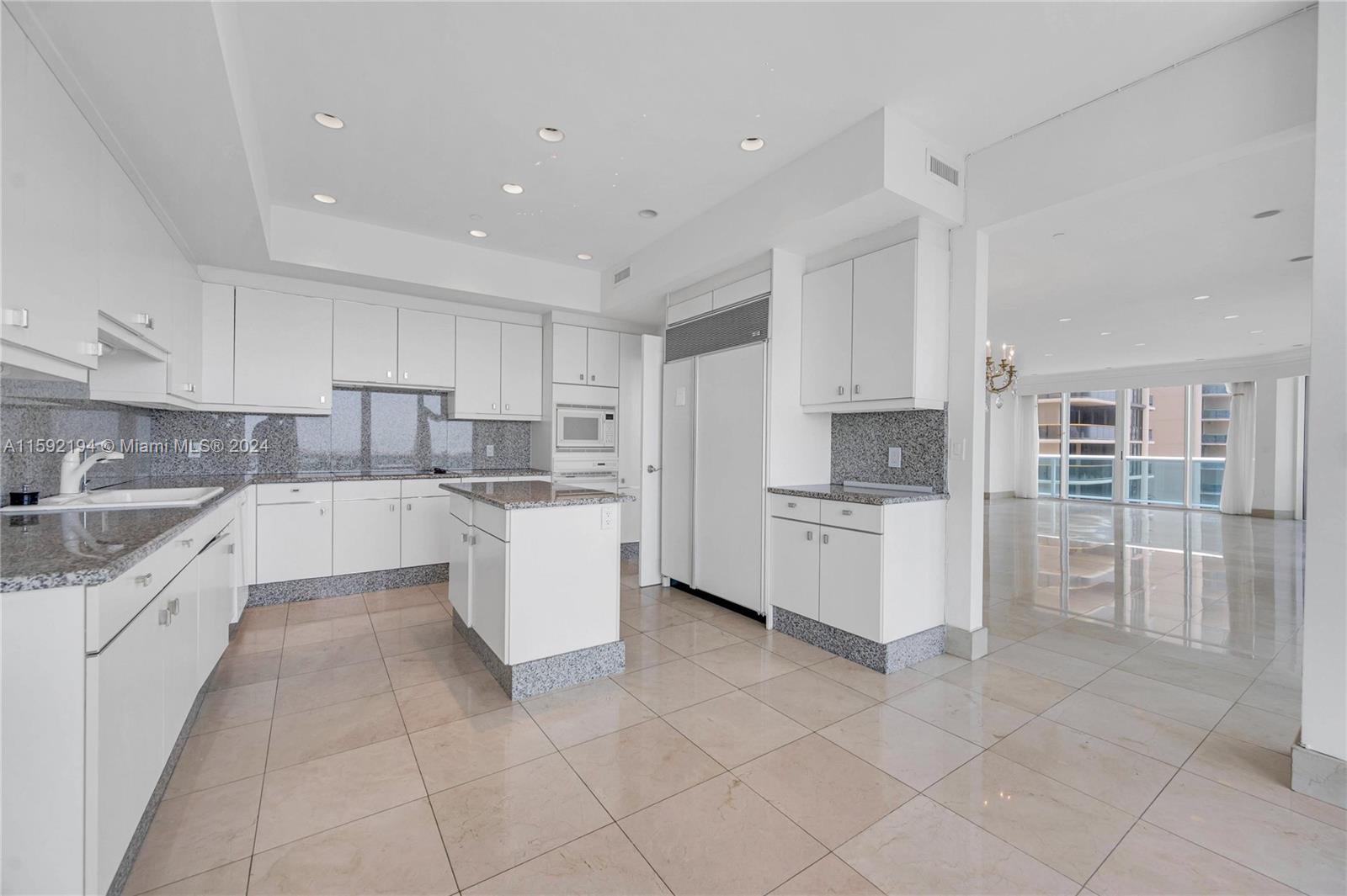 THE PALACE AT BAL HARBOUR - Residential