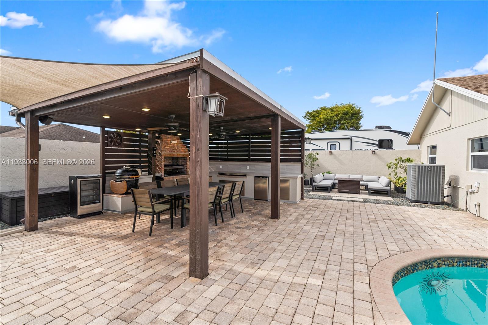 CALUSA CLUB ESTATES 3RD A - Residential