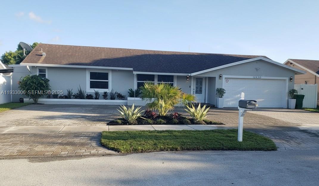 CALUSA CLUB ESTATES 3RD A - Residential
