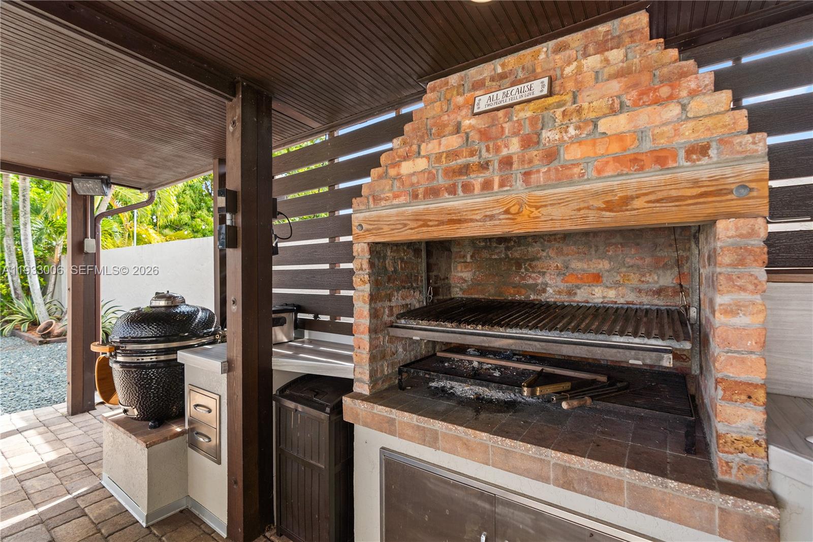 CALUSA CLUB ESTATES 3RD A - Residential