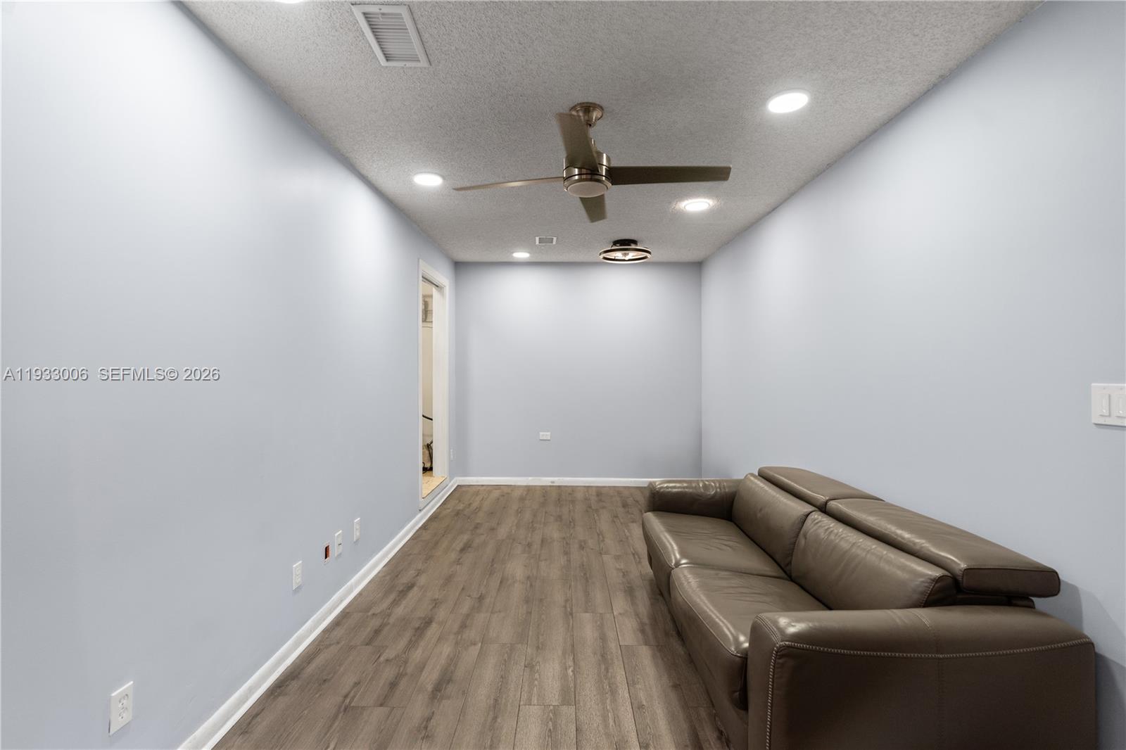 CALUSA CLUB ESTATES 3RD A - Residential