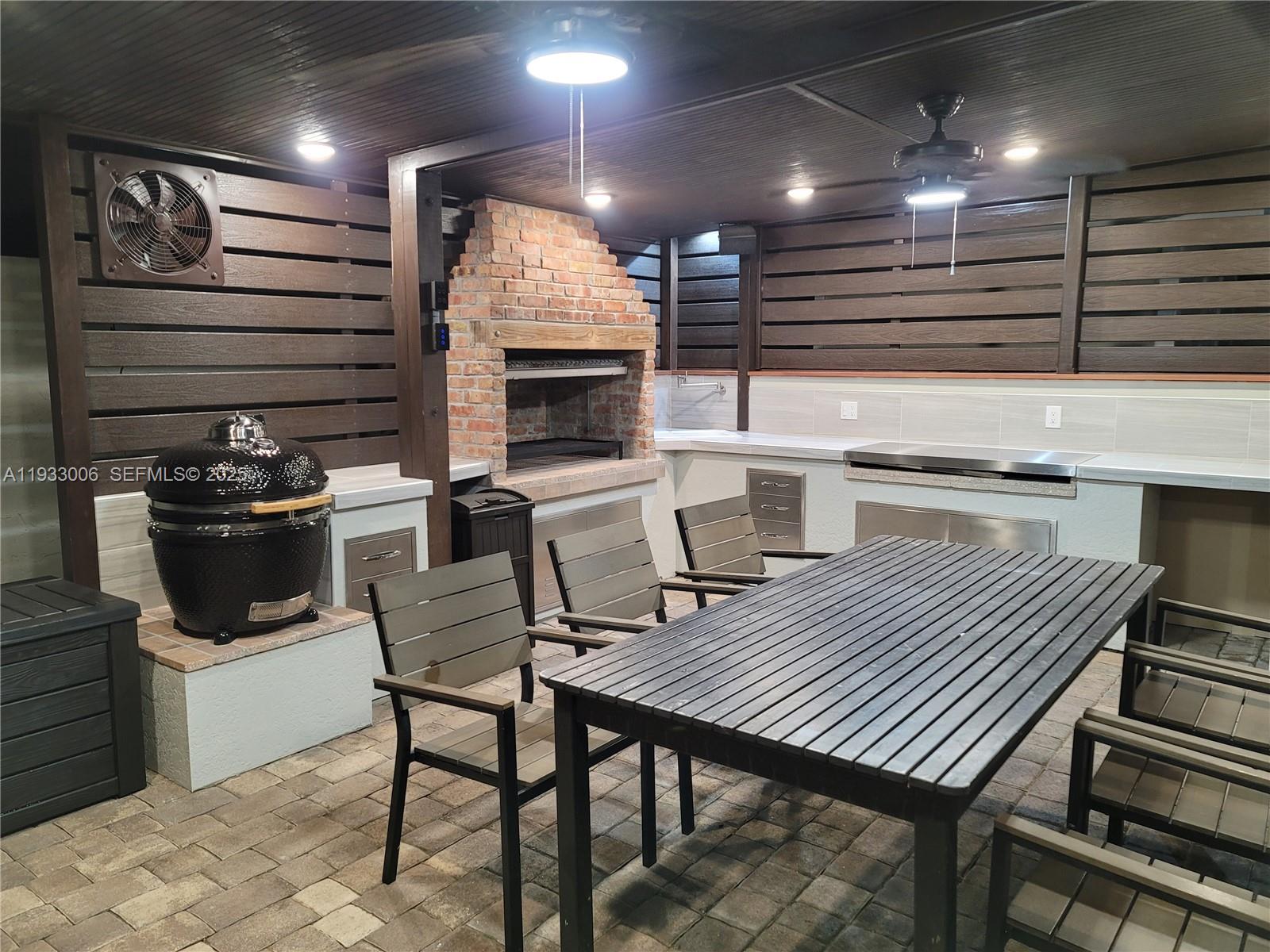 CALUSA CLUB ESTATES 3RD A - Residential