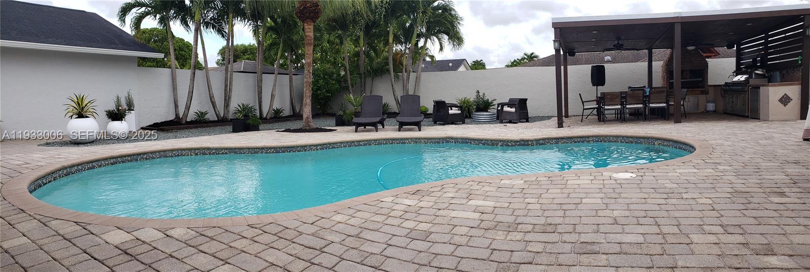 CALUSA CLUB ESTATES 3RD A - Residential