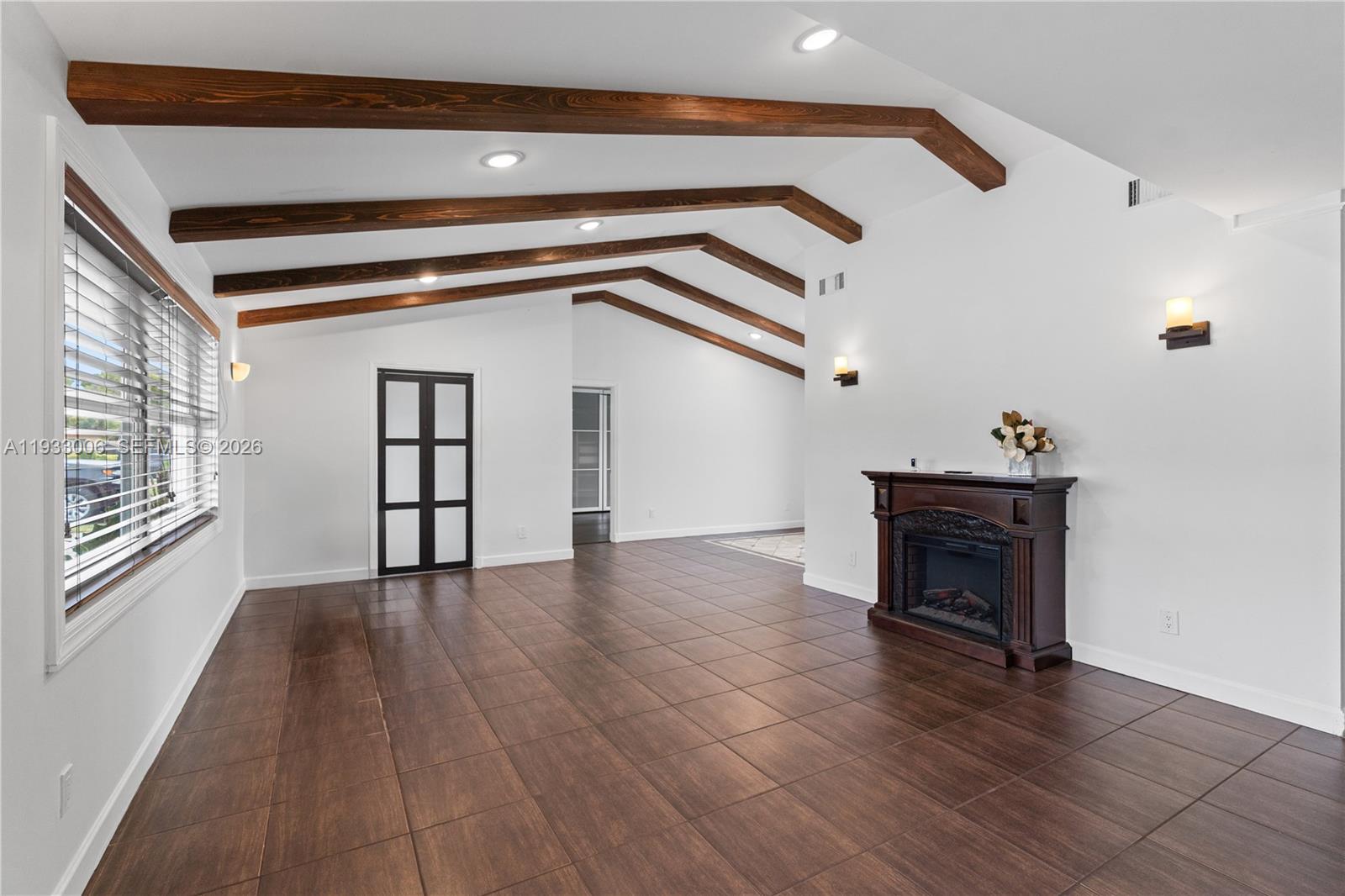 CALUSA CLUB ESTATES 3RD A - Residential