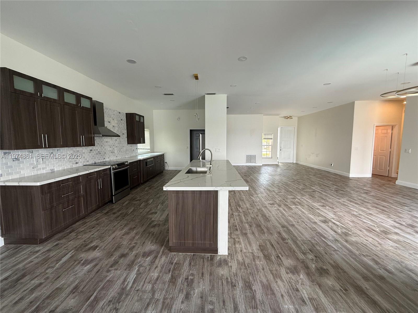 SILVER LAKES AT PEMBROKE - Residential Lease