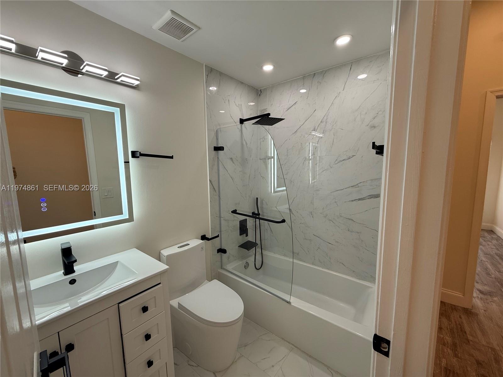 SILVER LAKES AT PEMBROKE - Residential Lease