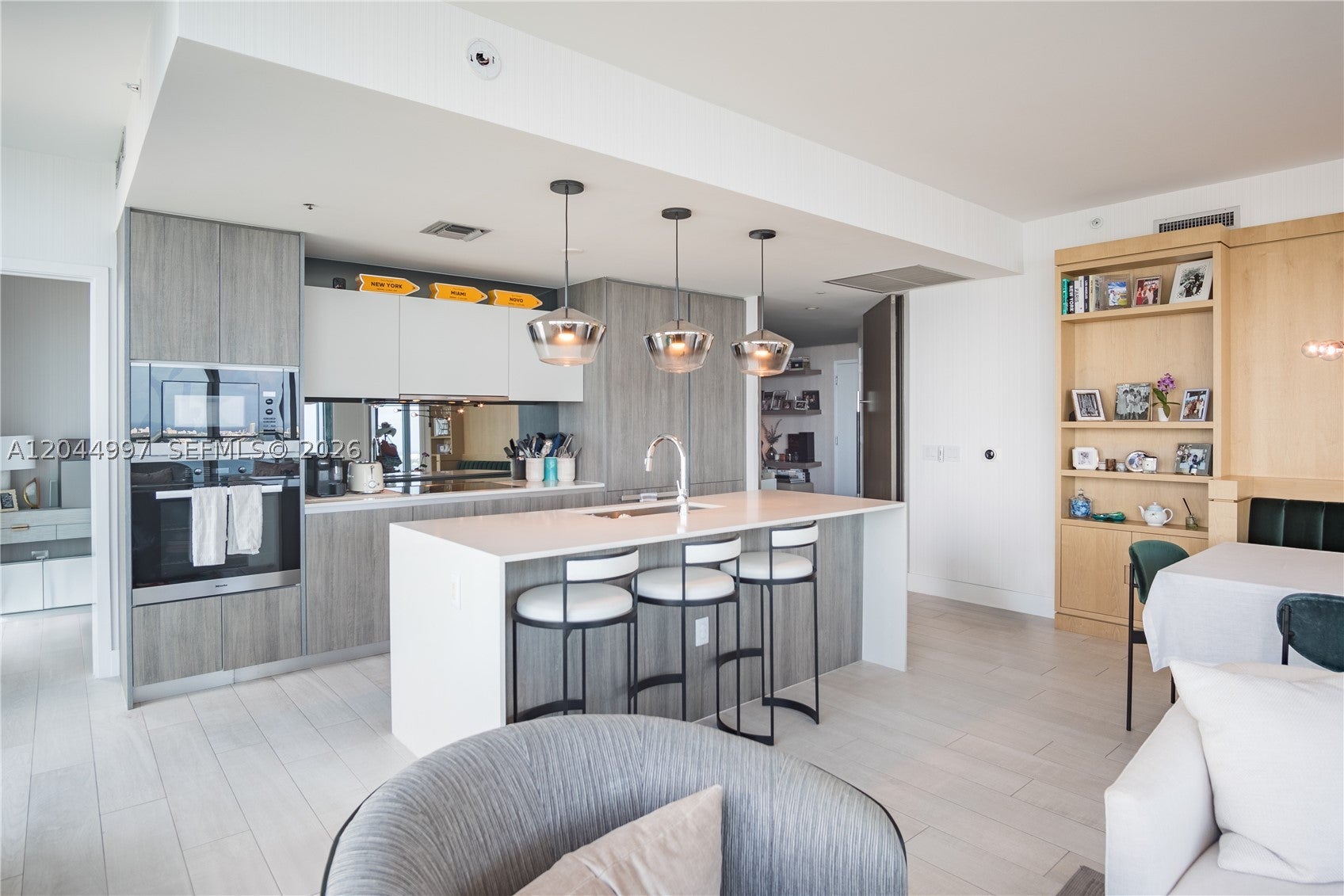 2900 NE 7th Ave 4307