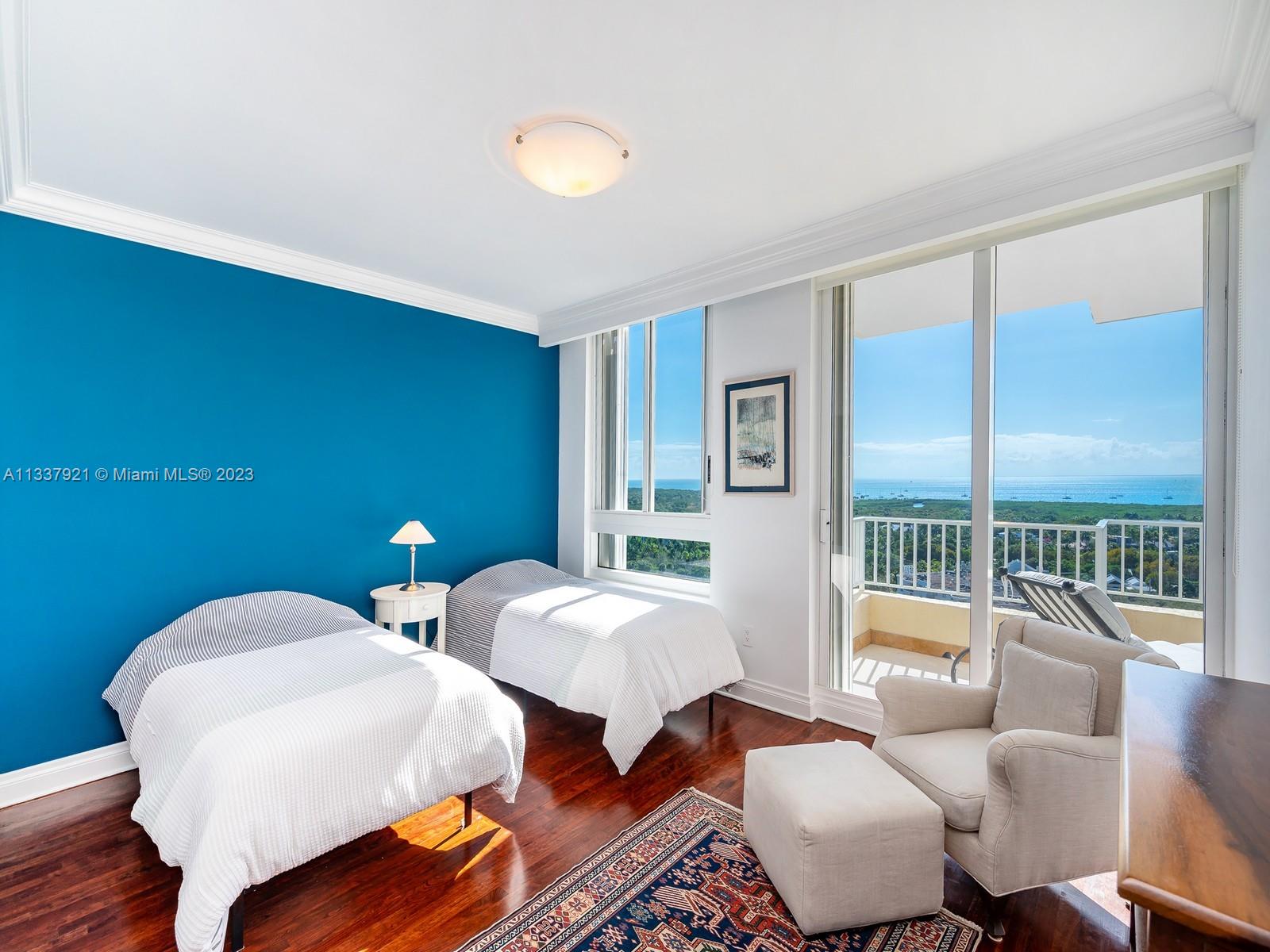 CLUB TOWER ONE CONDO - Residential