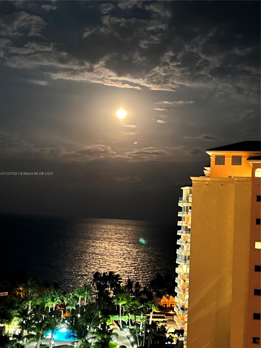 CLUB TOWER ONE CONDO - Residential