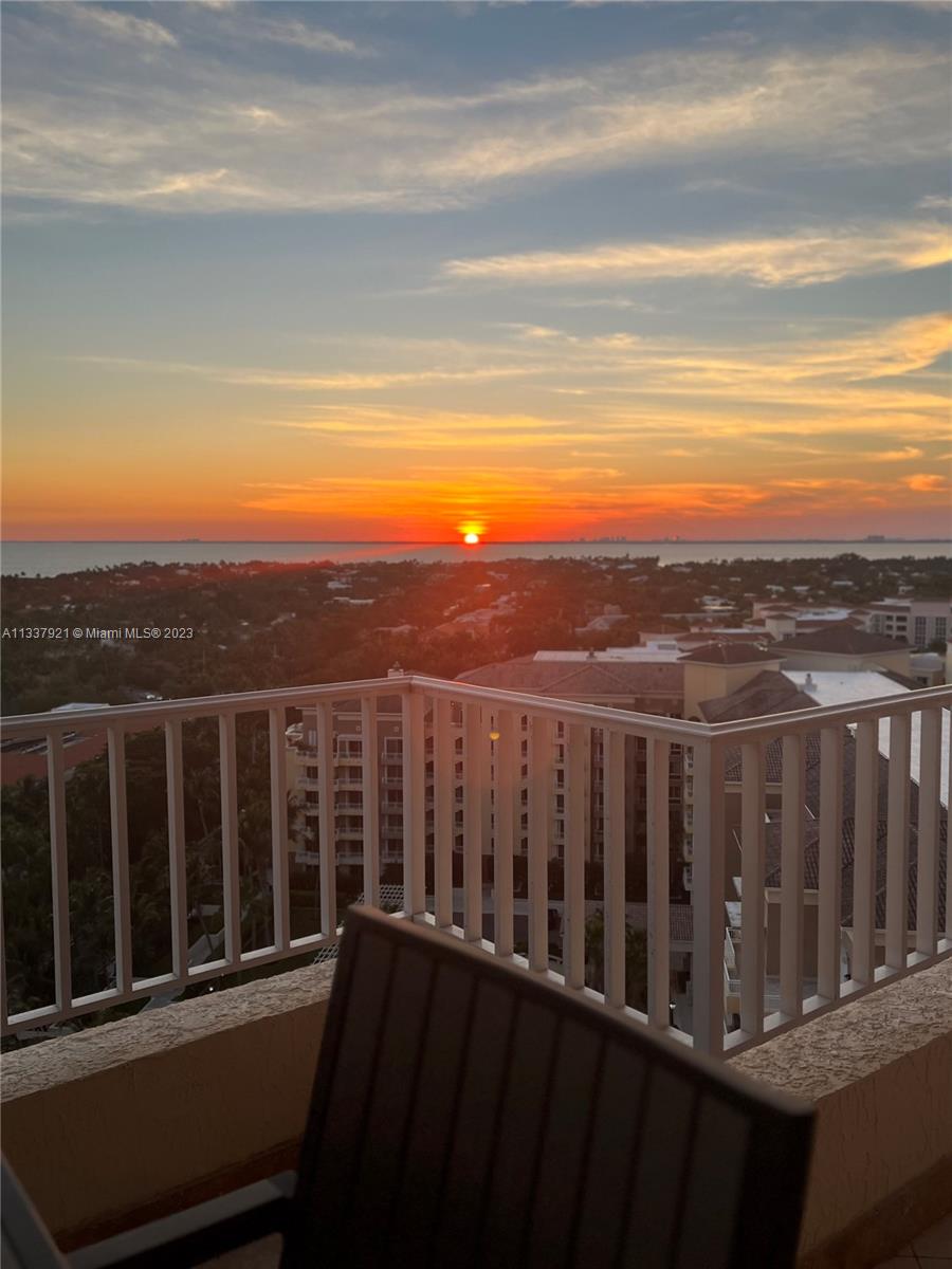 CLUB TOWER ONE CONDO - Residential