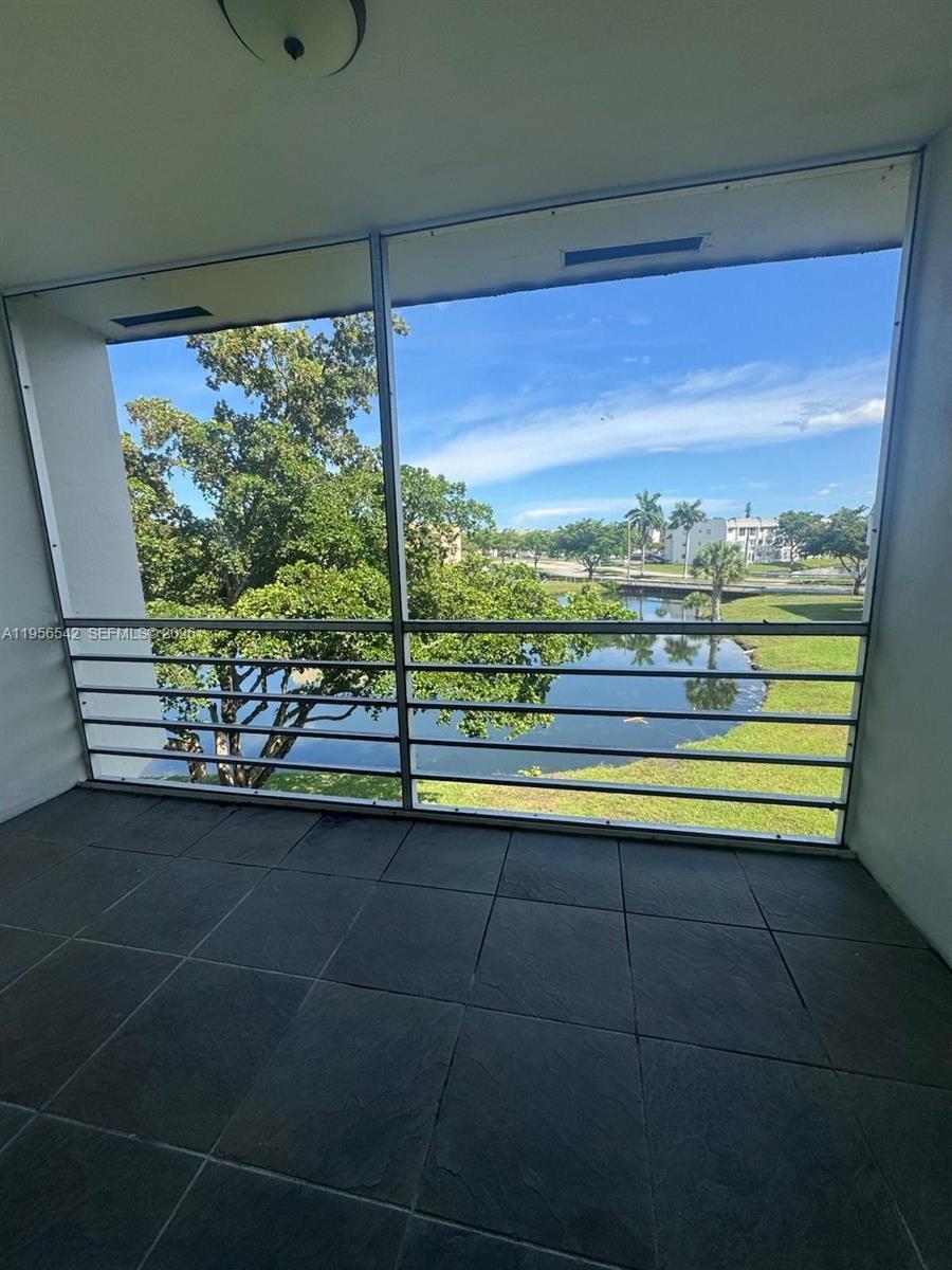 SUNRISE LAKES 47 CONDO - Residential