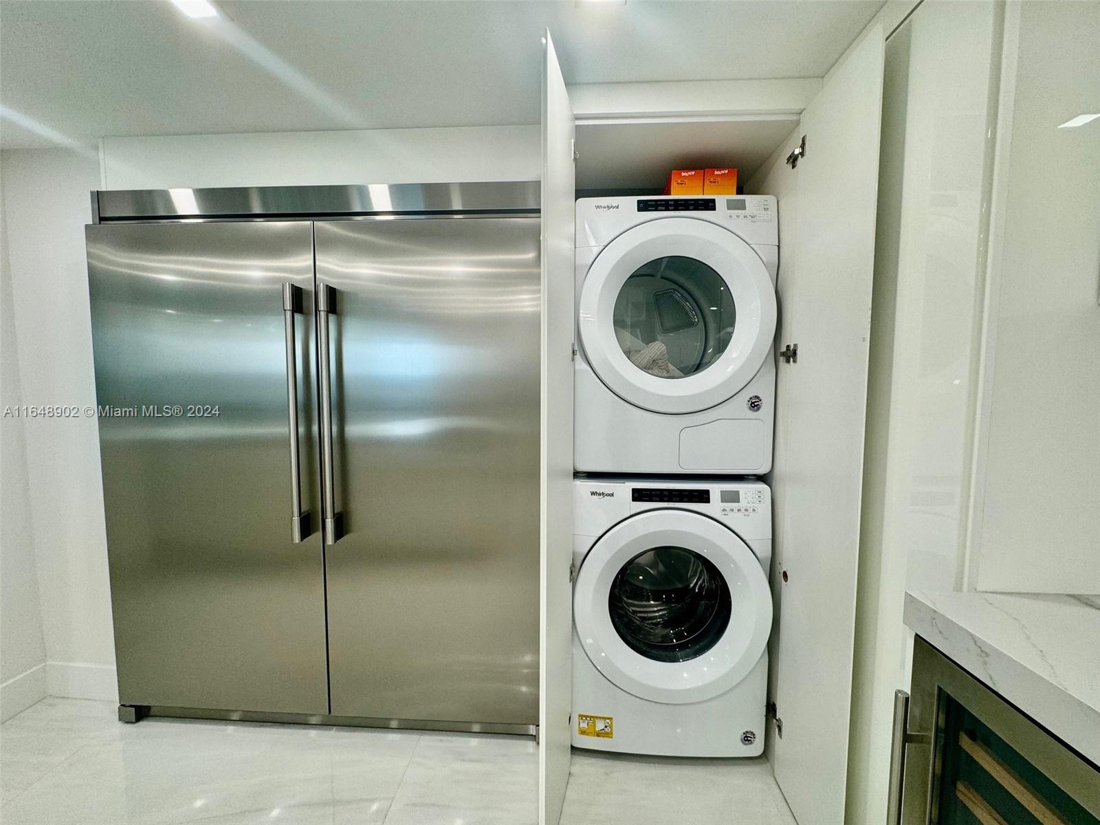 BALMORAL CONDO - Residential Lease