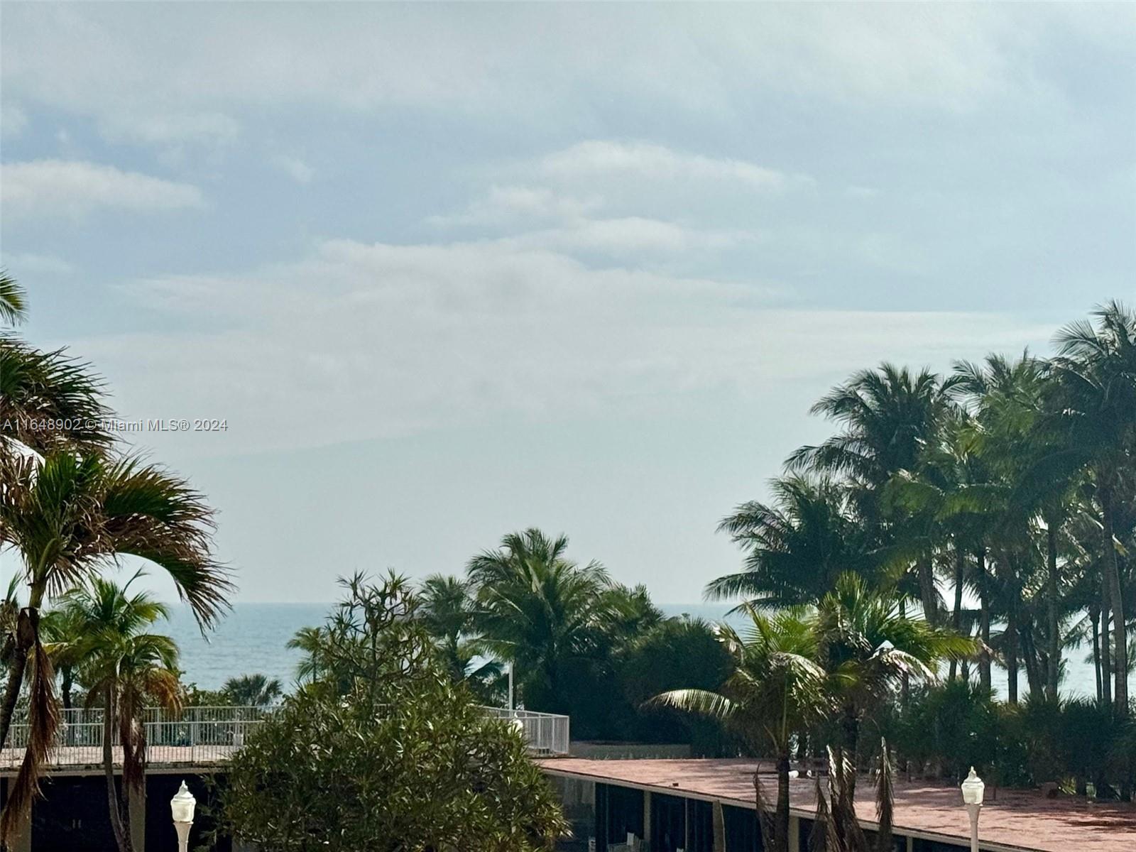 BALMORAL CONDO - Residential Lease