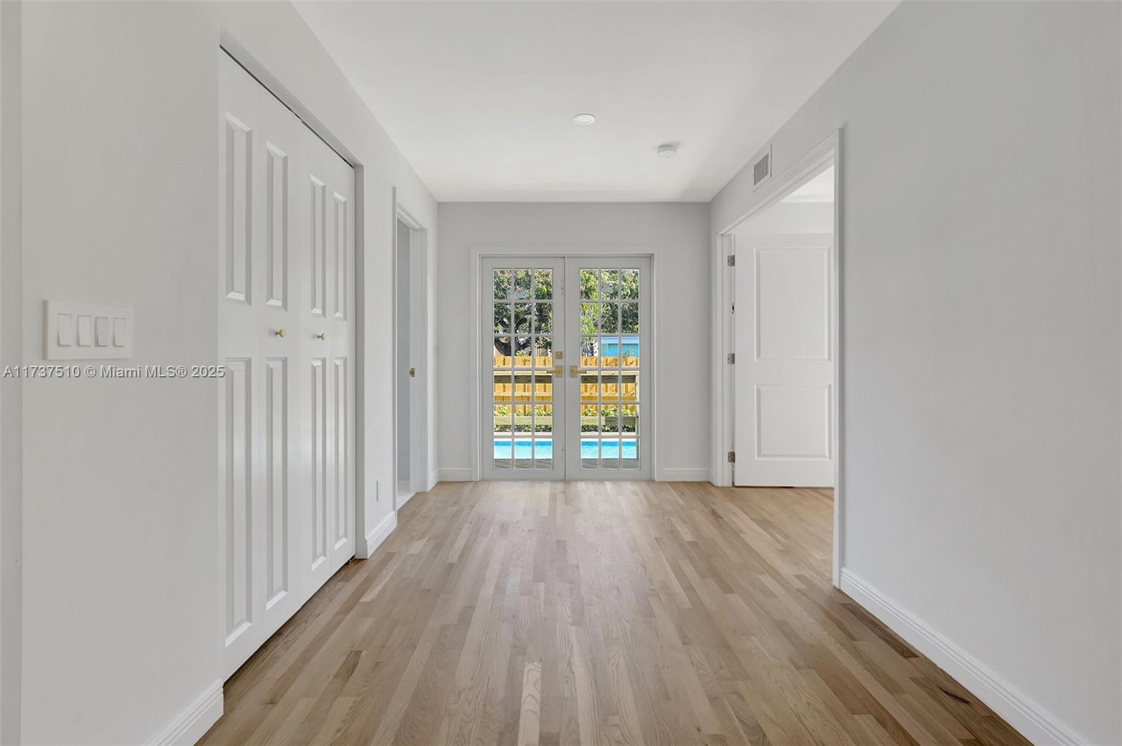 MOSS & HEISLER - Residential