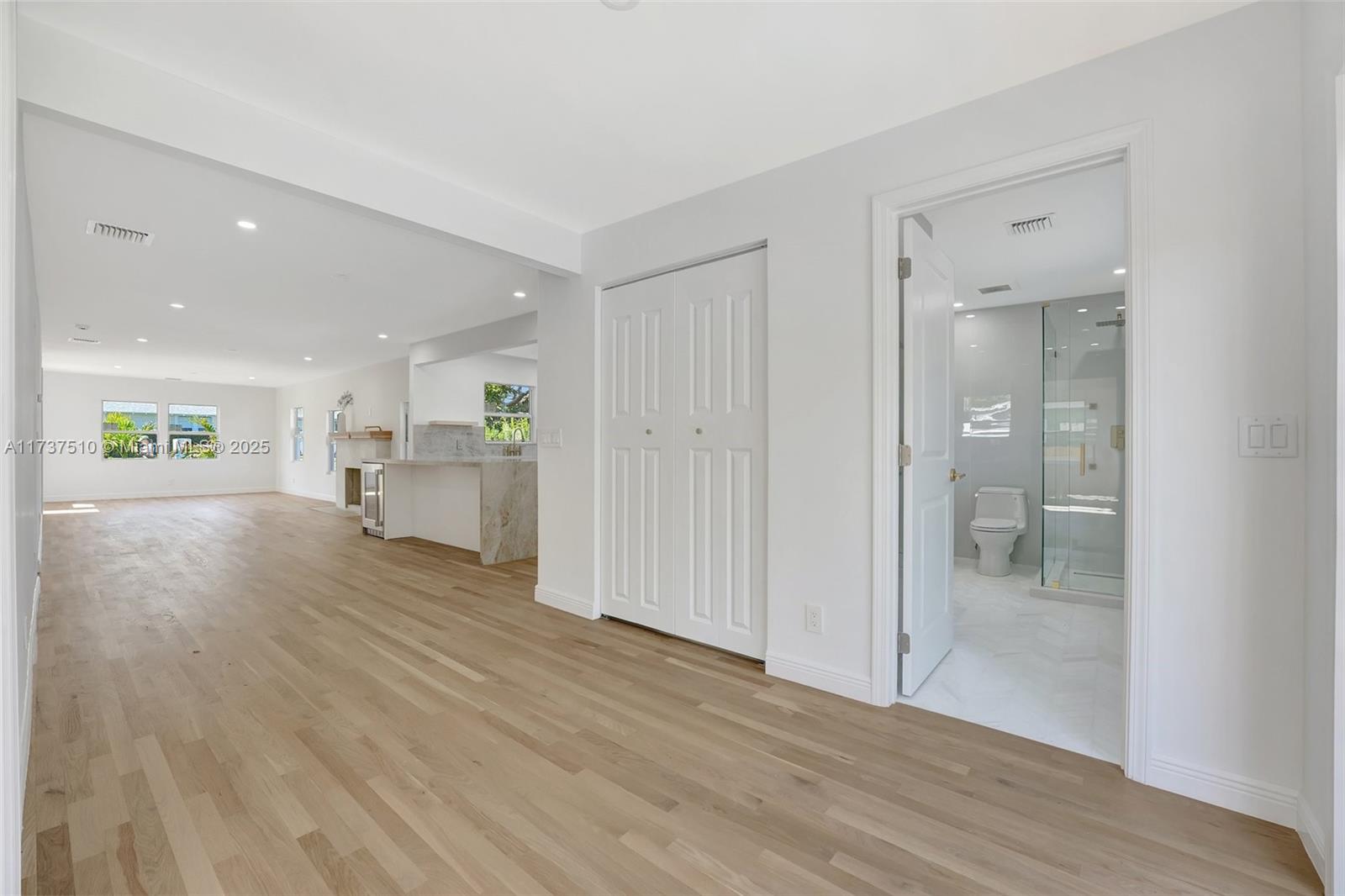 MOSS & HEISLER - Residential