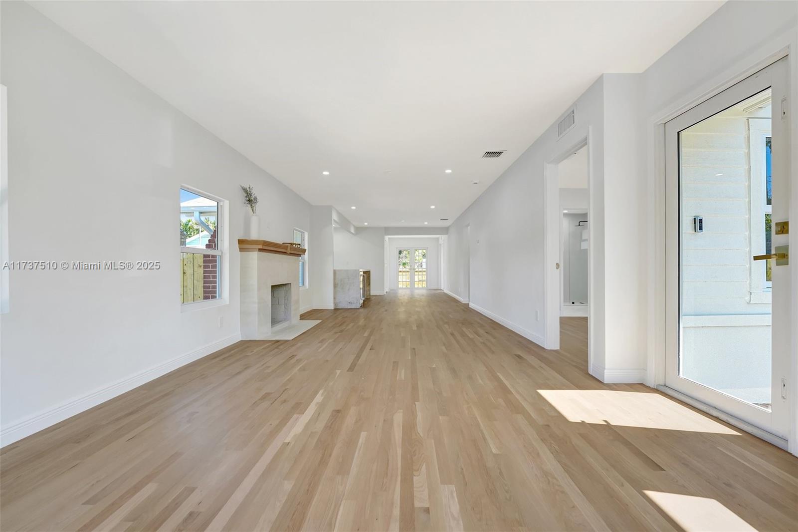 MOSS & HEISLER - Residential