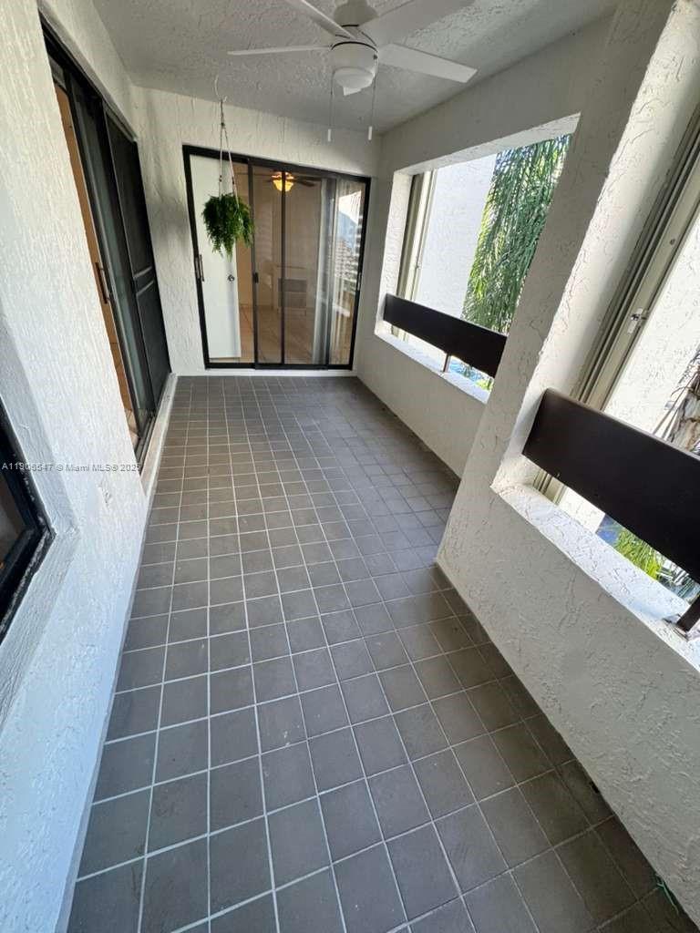 KENLAND POINTE CONDO II - Residential Lease