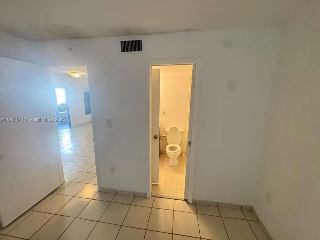 KENLAND POINTE CONDO II - Residential Lease