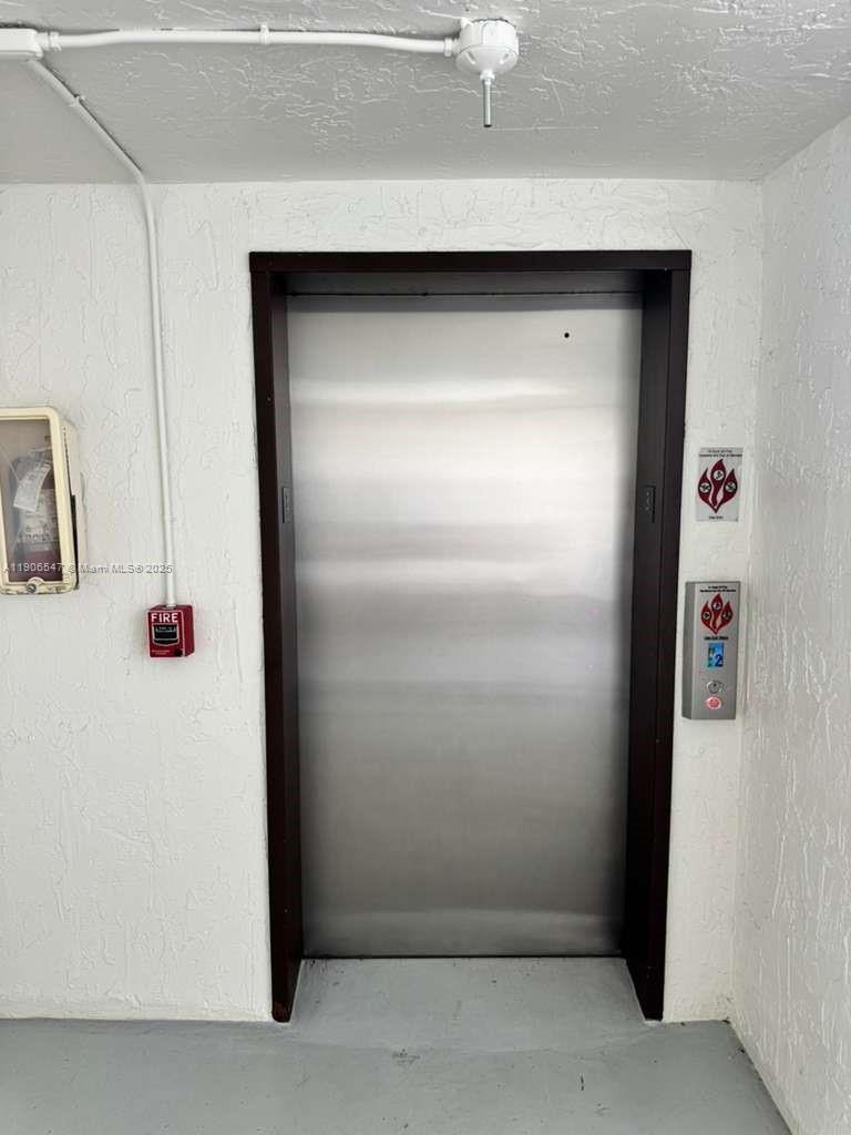 KENLAND POINTE CONDO II - Residential Lease