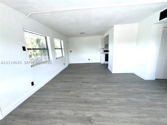 1505 NE 135TH ST APT 10, NORTH MIAMI, FL 33161 - Image c3148b2d329fbfbda51dfeff5885158e/358133288