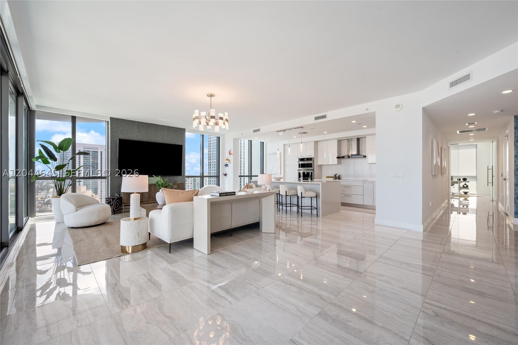 100 E Las Olas Blvd