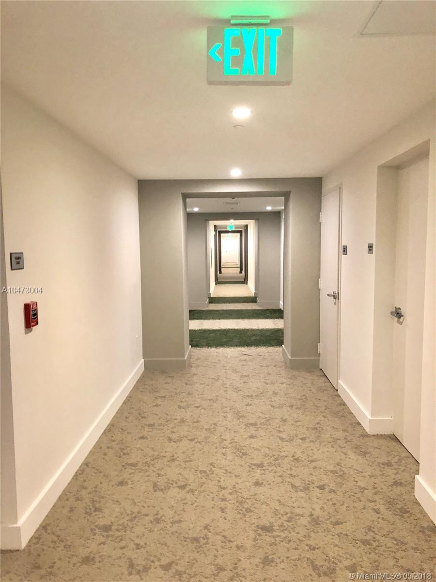 ARIA ON THE BAY - Residential Lease