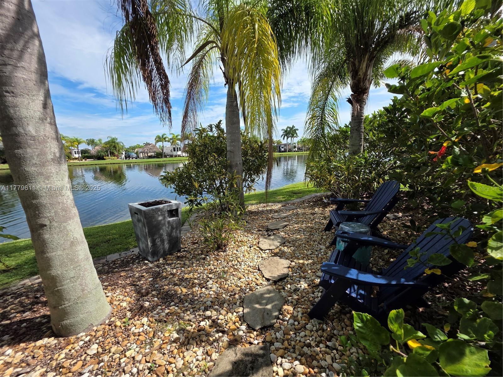 Silver Palms RV Resort - Land