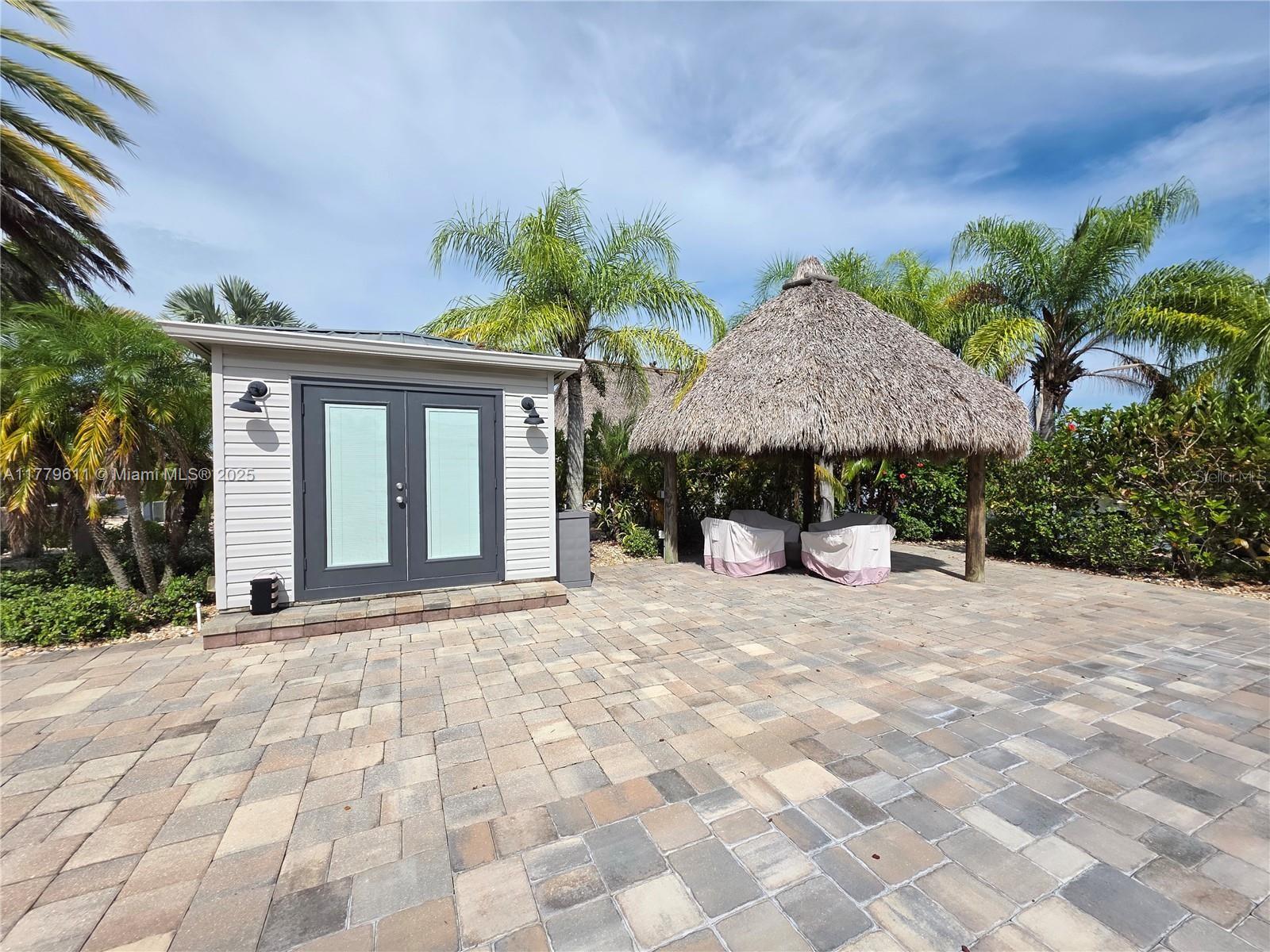 Silver Palms RV Resort - Land