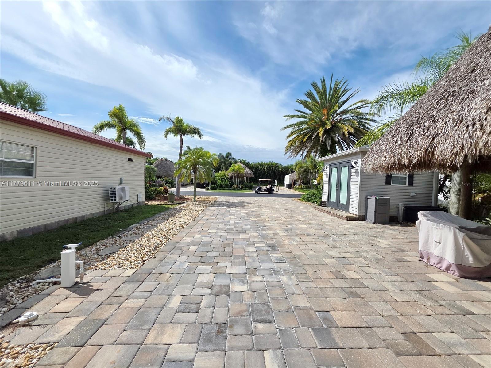 Silver Palms RV Resort - Land