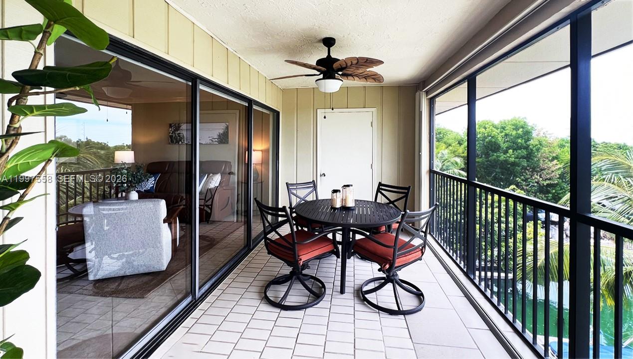 BUTTONWOOD BAY CLUB CONDO - Residential Lease