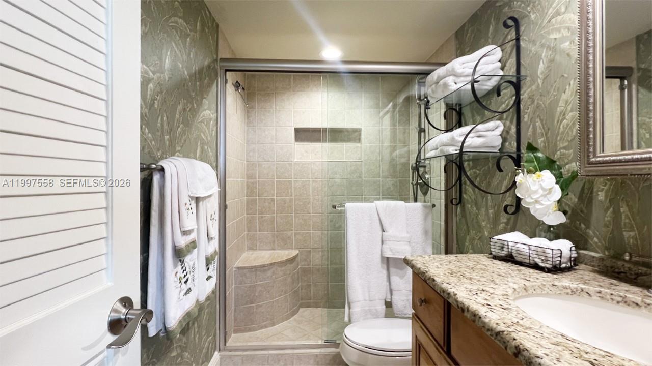 BUTTONWOOD BAY CLUB CONDO - Residential Lease