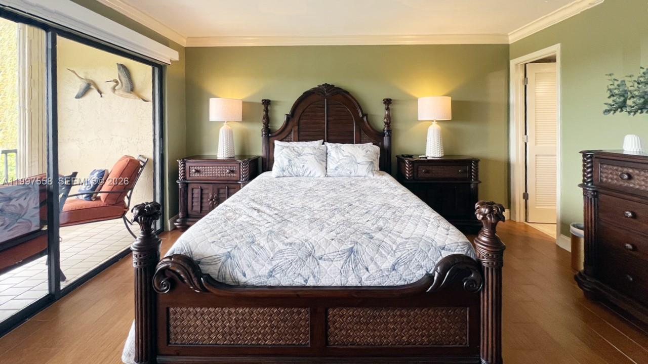 BUTTONWOOD BAY CLUB CONDO - Residential Lease