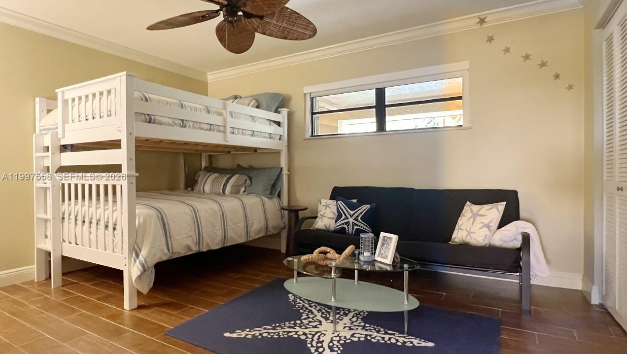 BUTTONWOOD BAY CLUB CONDO - Residential Lease