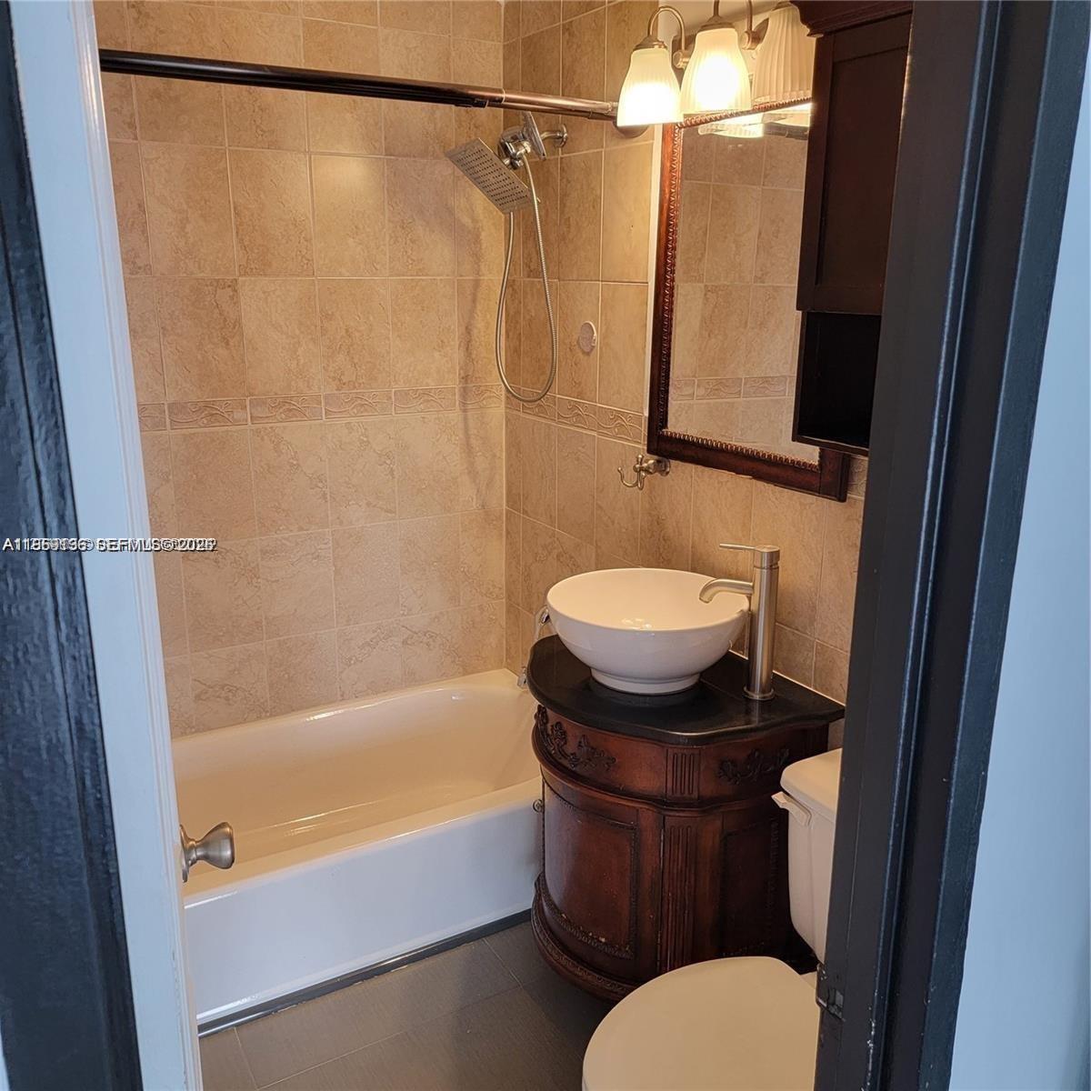 CLIPPER CONDO NO 1 - Residential Lease