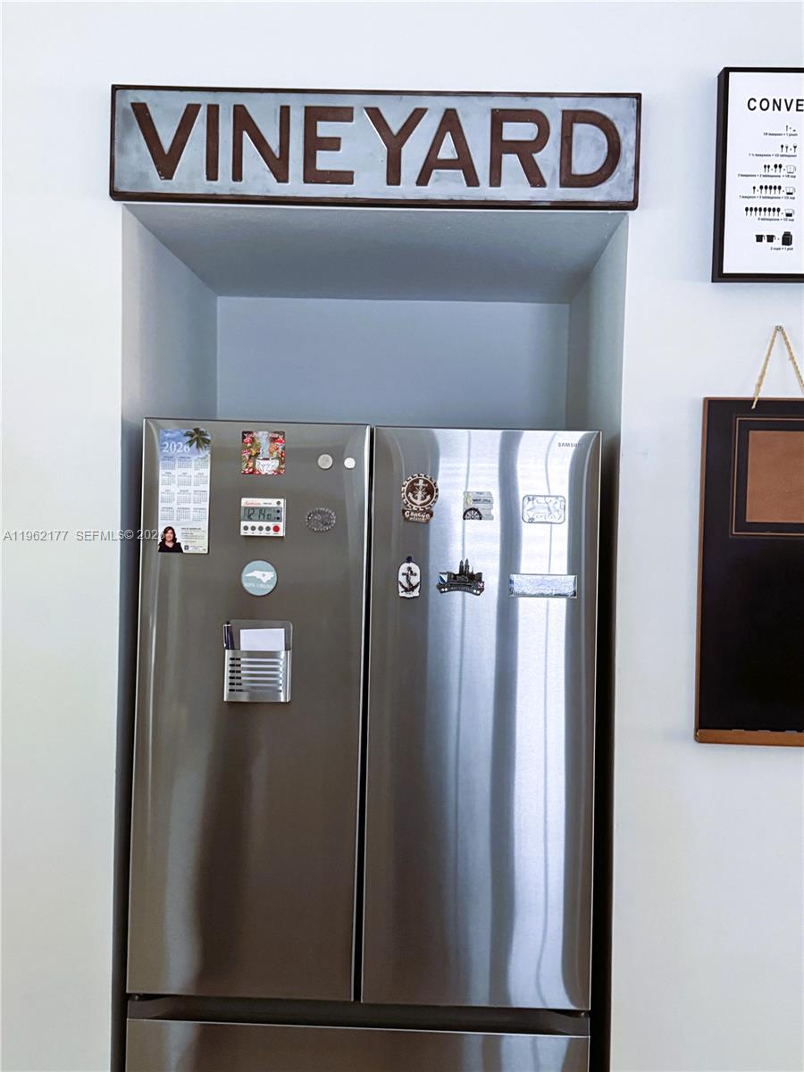 LARGO SOUND PARK - Residential