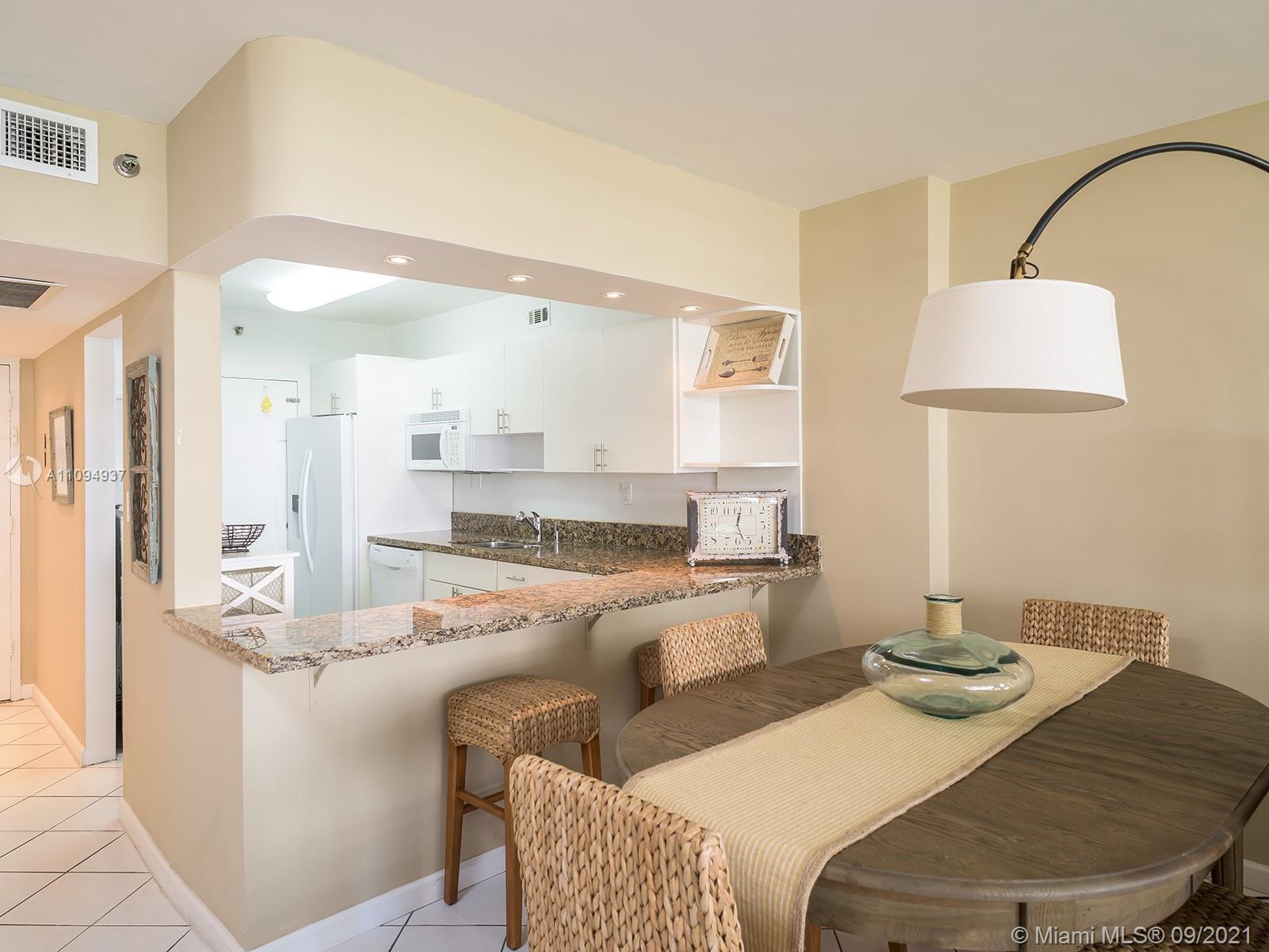 THE DECOPLAGE CONDO - Residential