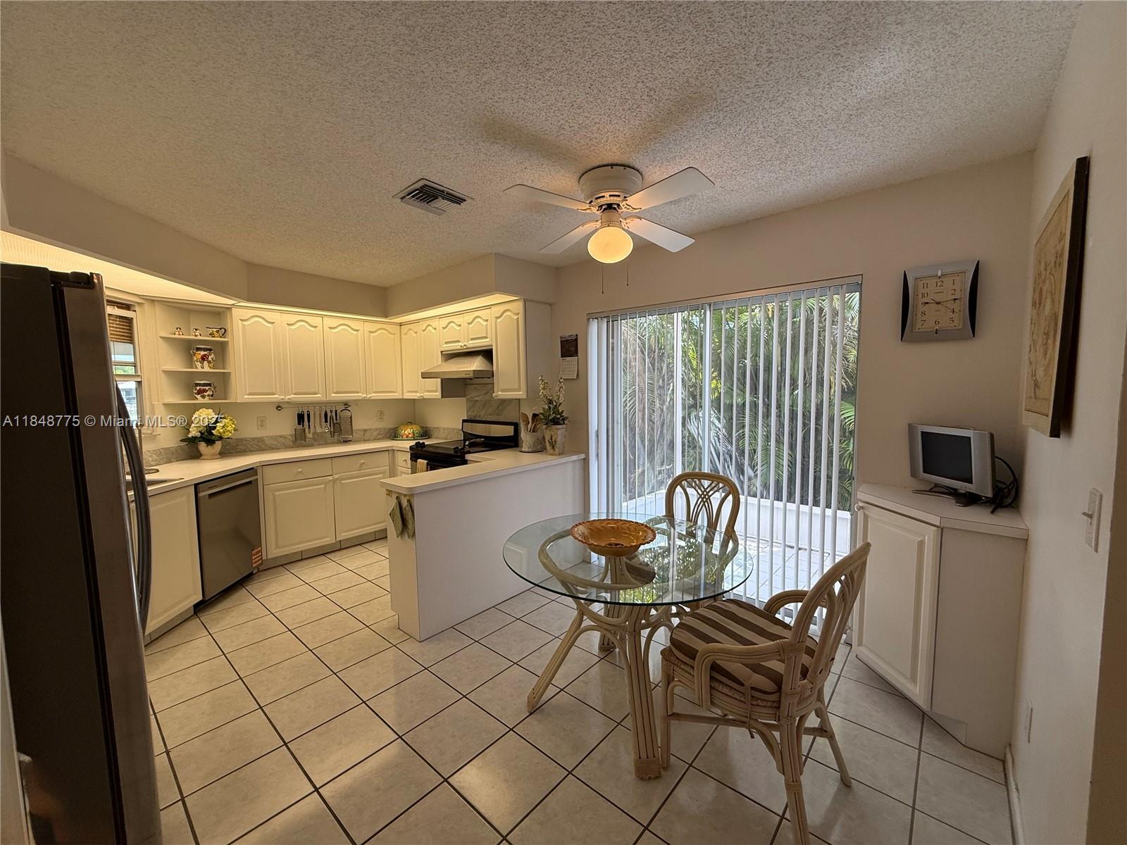 KEYS-GATE NO 1 - Residential