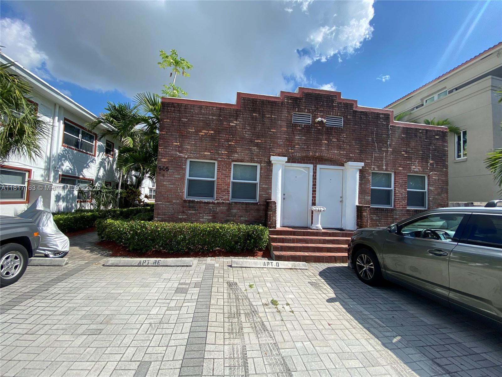 Rental Property at 905 Se 2nd Ct C, Fort Lauderdale, Broward County, Florida - Bedrooms: 1 
Bathrooms: 1  - $1,800 MO.