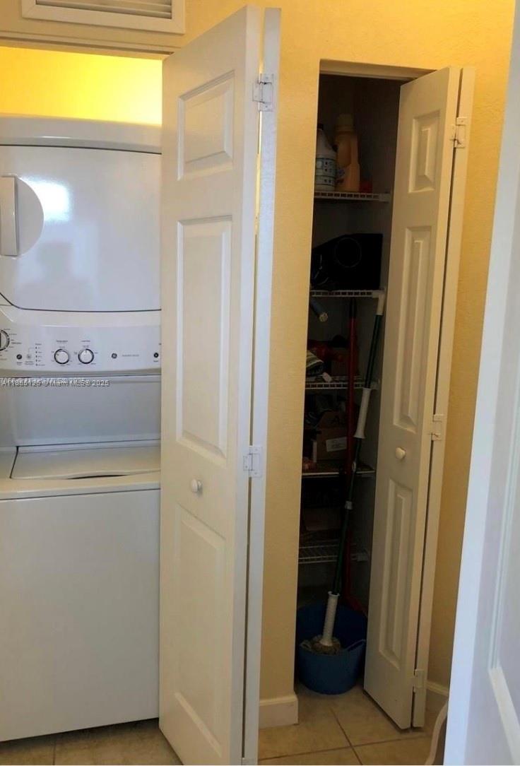 FIJI CONDO NO 1 - Residential