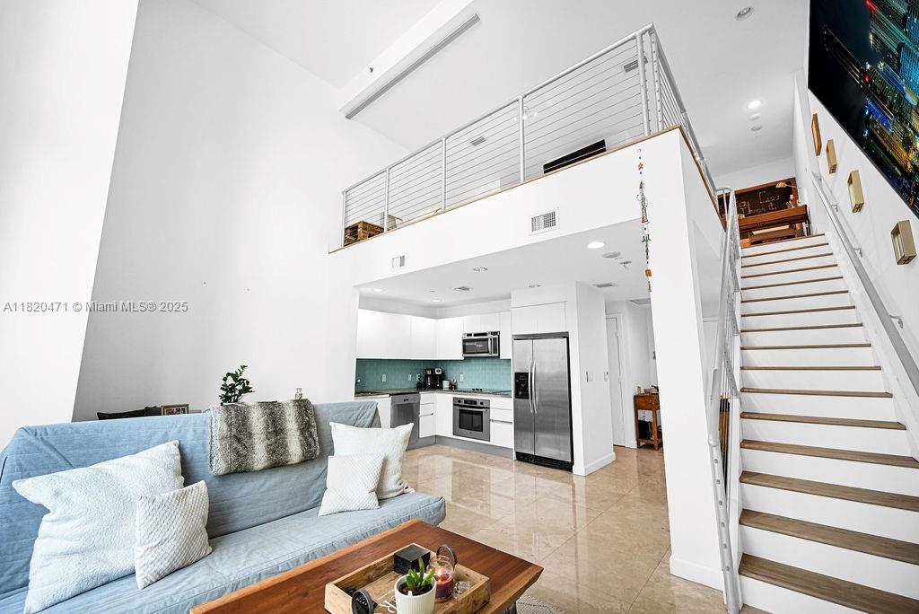 1050 Brickell Ave 806, Miami, Broward County, Florida - 1 Bedrooms  
2 Bathrooms - 